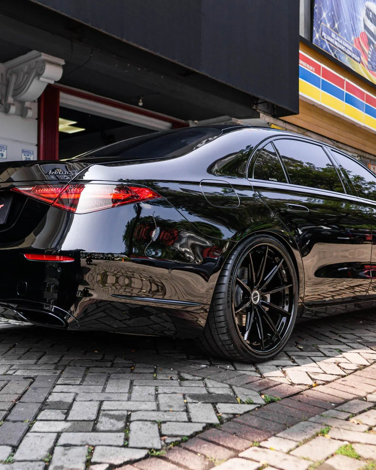 Mercedes-Benz S450, PPF warna Piano Black